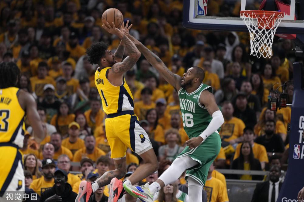 添了浓墨重 添了浓墨重