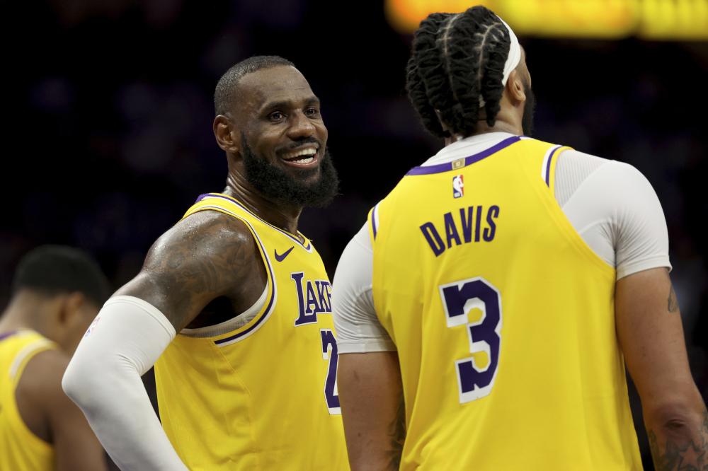 双脚踩球 双脚踩球