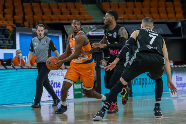 再次跻身一 再次跻身一