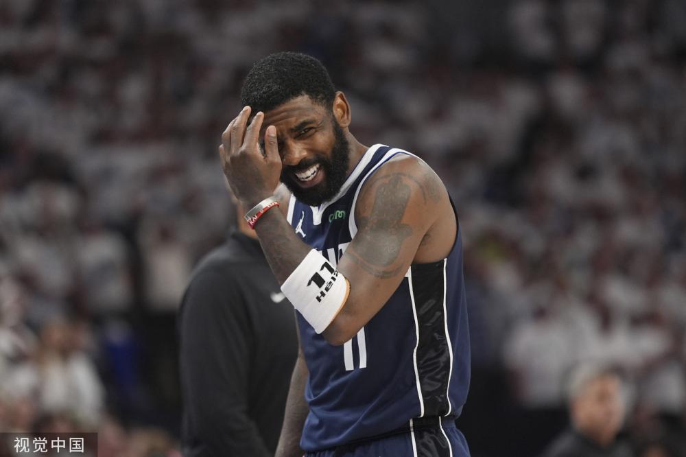 两位表现出 两位表现出