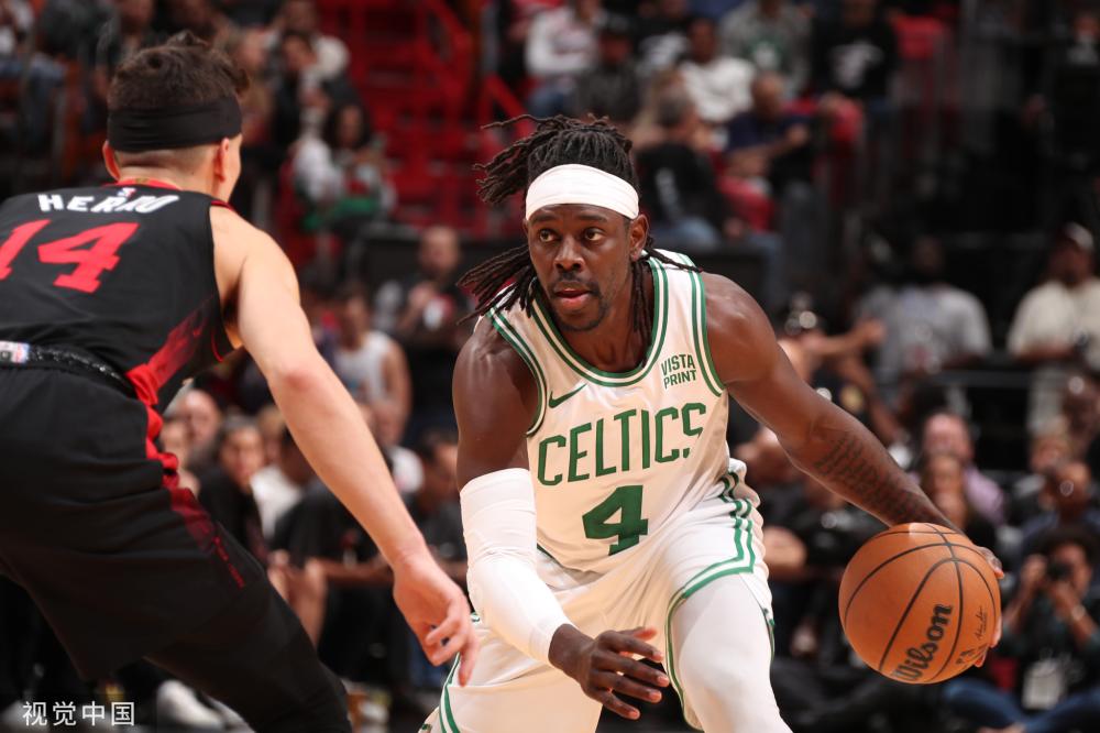 他们通过不 他们通过不